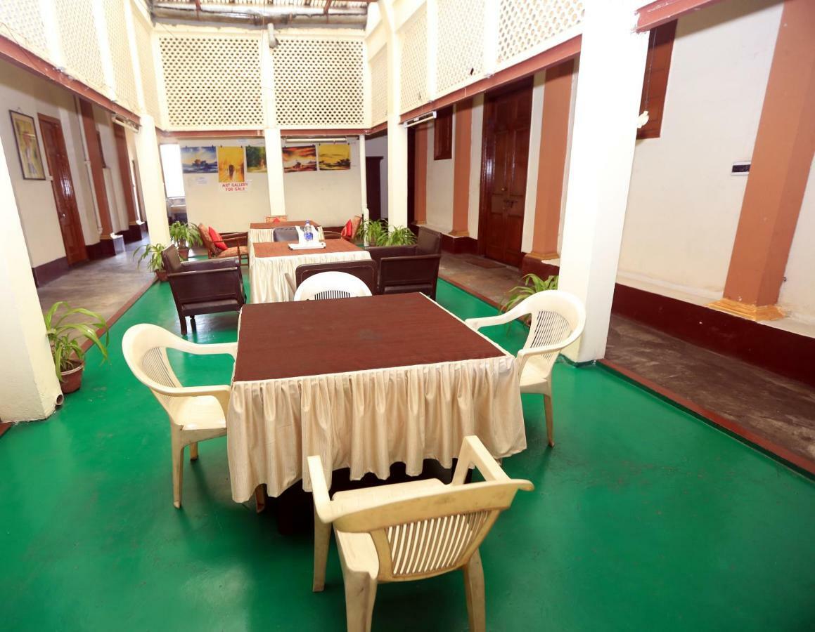 Ymca Seacom Inn コルカタ エクステリア 写真